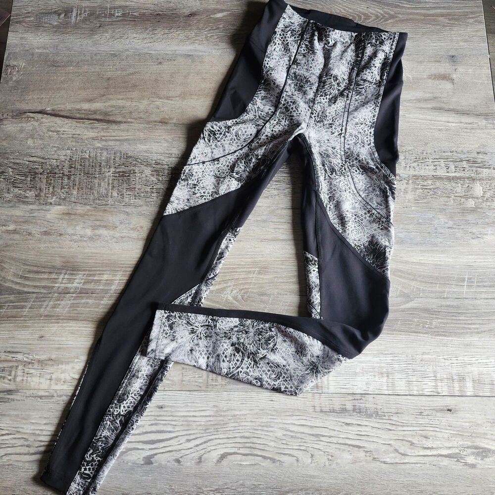 (4) Lululemon Sweat & Repeat Tight *28"